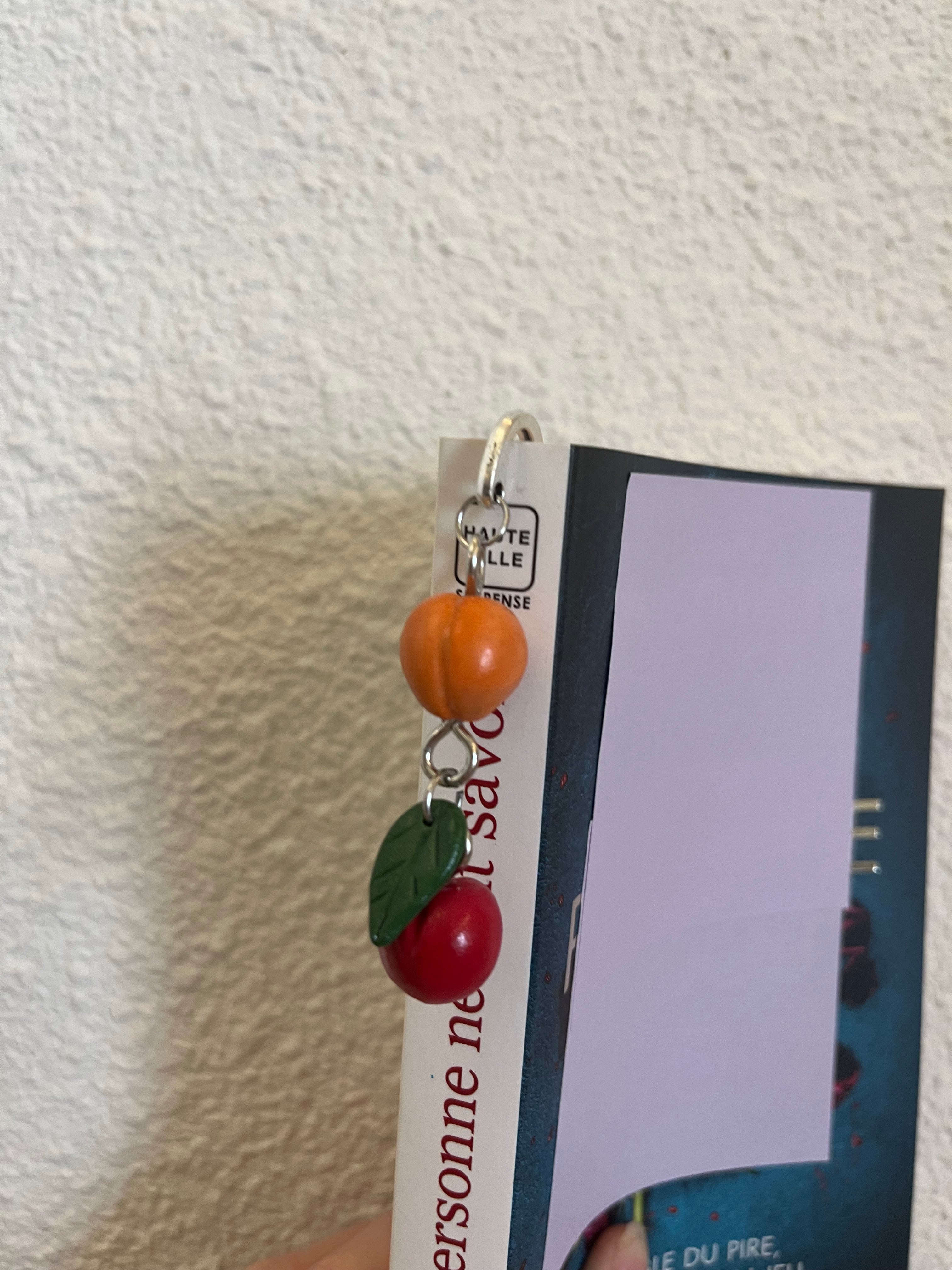 Marque-page pomme pêche